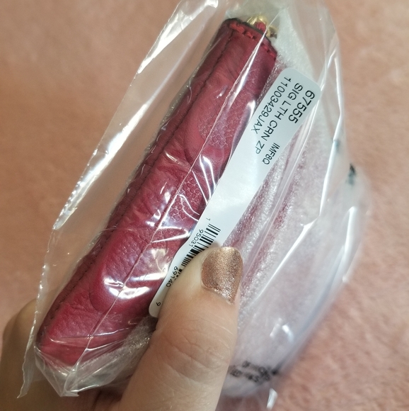 Coach corner zip wristlet in red - Picture 3 of 6